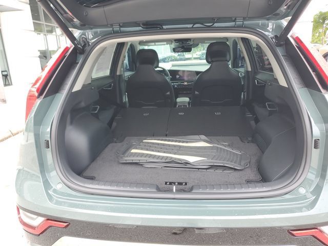 Certified 2023 Kia Niro SX Touring FWD image 6