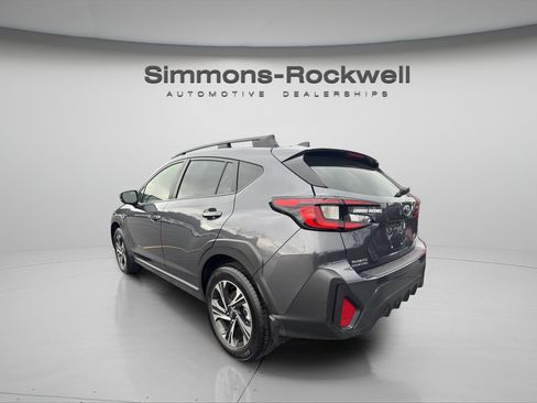 Used 2024 Subaru Crosstrek 2.0i Premium AWD/4WD image 2