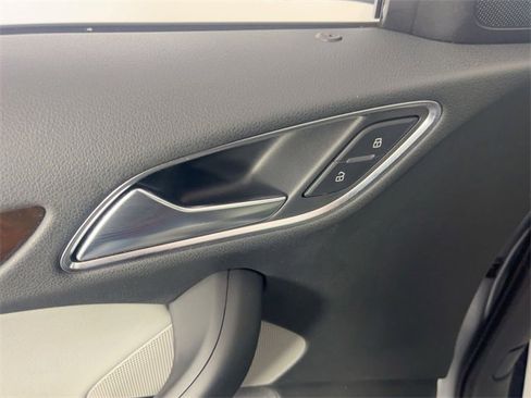Used 2017 Audi Q3 2.0T Premium Plus w/ Premium Plus Package image 10