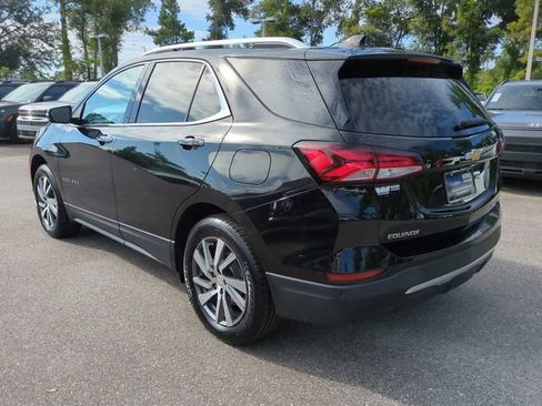 Used 2023 Chevrolet Equinox Premier AWD/4WD image 6