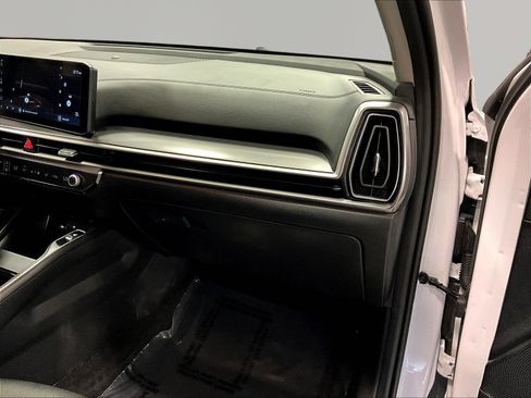 Used 2025 Kia Sorento S FWD image 26