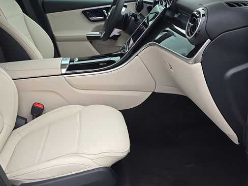 New 2026 Mercedes-Benz GLC 300 4MATIC image 35