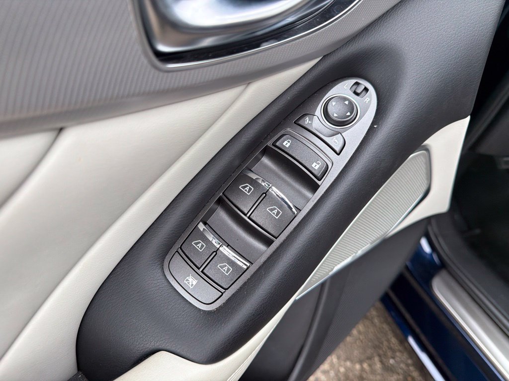 Used 2022 INFINITI Q50 Luxe w/ Cargo Package RWD image 41