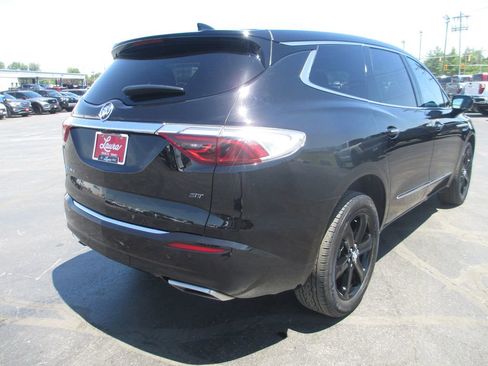 Used 2023 Buick Enclave Essence w/ Experience Buick Package AWD/4WD image 5