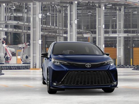 New 2026 Toyota Sienna XSE image 16