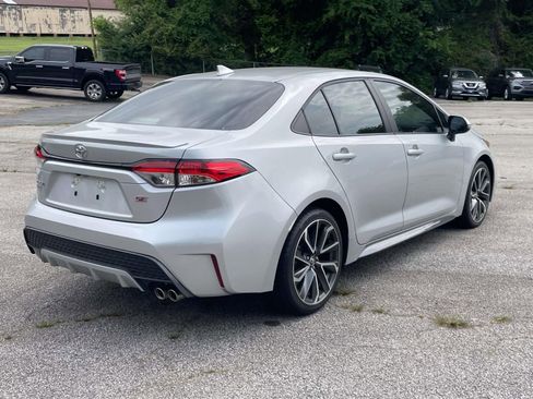 Used 2022 Toyota Corolla SE FWD image 3