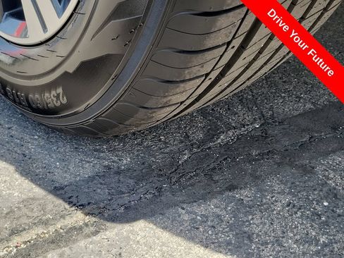 Used 2021 Nissan Rogue SV w/ Premium Package FWD image 27