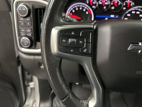 Used 2021 Chevrolet Silverado 1500 LT Trail Boss w/ Convenience Package II AWD/4WD image 16