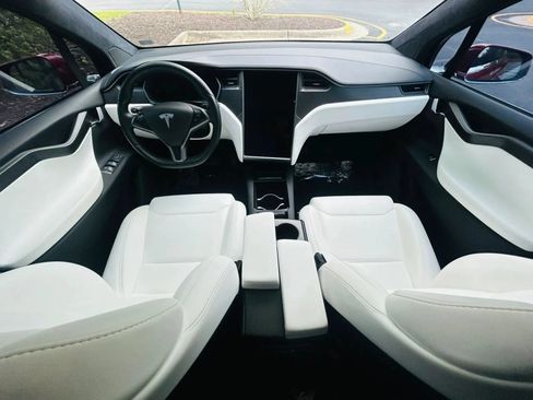 Used 2018 Tesla Model X 100D AWD/4WD image 9