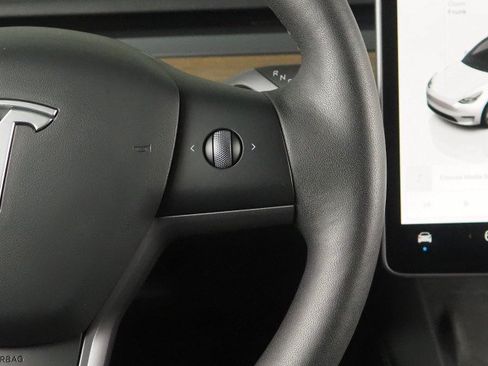 Used 2023 Tesla Model Y Long Range AWD/4WD image 20