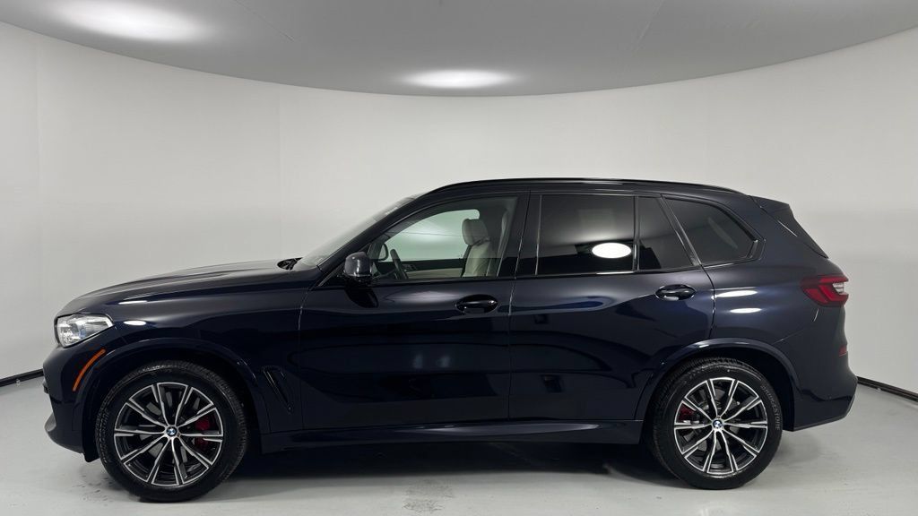 Used 2021 BMW X5 M50i w/ Executive Package AWD/4WD image 4