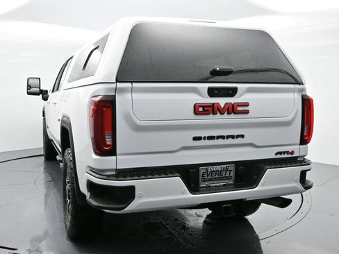 Used 2022 GMC Sierra 2500 AT4 w/ AT4 Preferred Package image 6