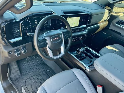 Used 2024 GMC Sierra 1500 SLT w/ SLT Premium Plus Package image 40