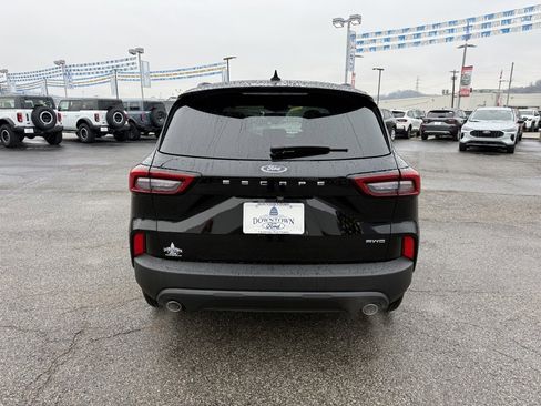 New 2026 Ford Escape ST-Line w/ Cold Weather Package image 7