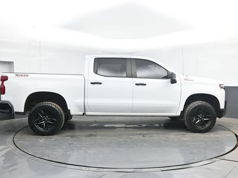 Used 2021 Chevrolet Silverado 1500 LT Trail Boss w/ Convenience Package II AWD/4WD image 11