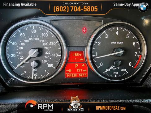 Used 2013 BMW 328i Convertible image 12