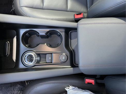 New 2025 Ford Explorer Active w/ Active Comfort Package image 26