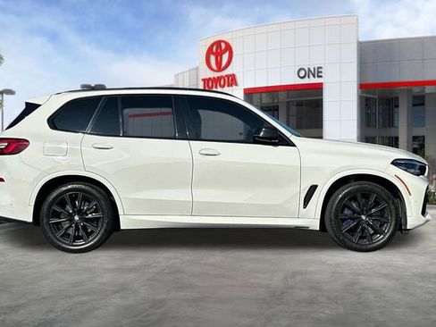 Used 2020 BMW X5 M50i w/ Premium Package image 3