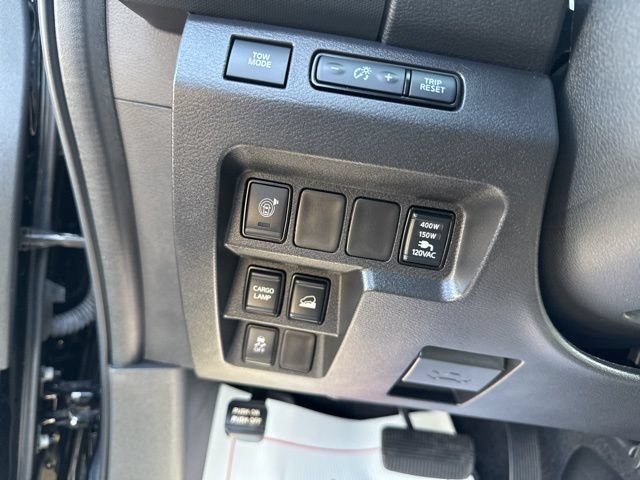 Used 2024 Nissan Frontier SV w/ Hardbody Edition AWD/4WD image 17
