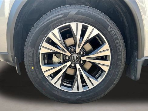 Certified 2023 Nissan Rogue SV AWD/4WD image 33