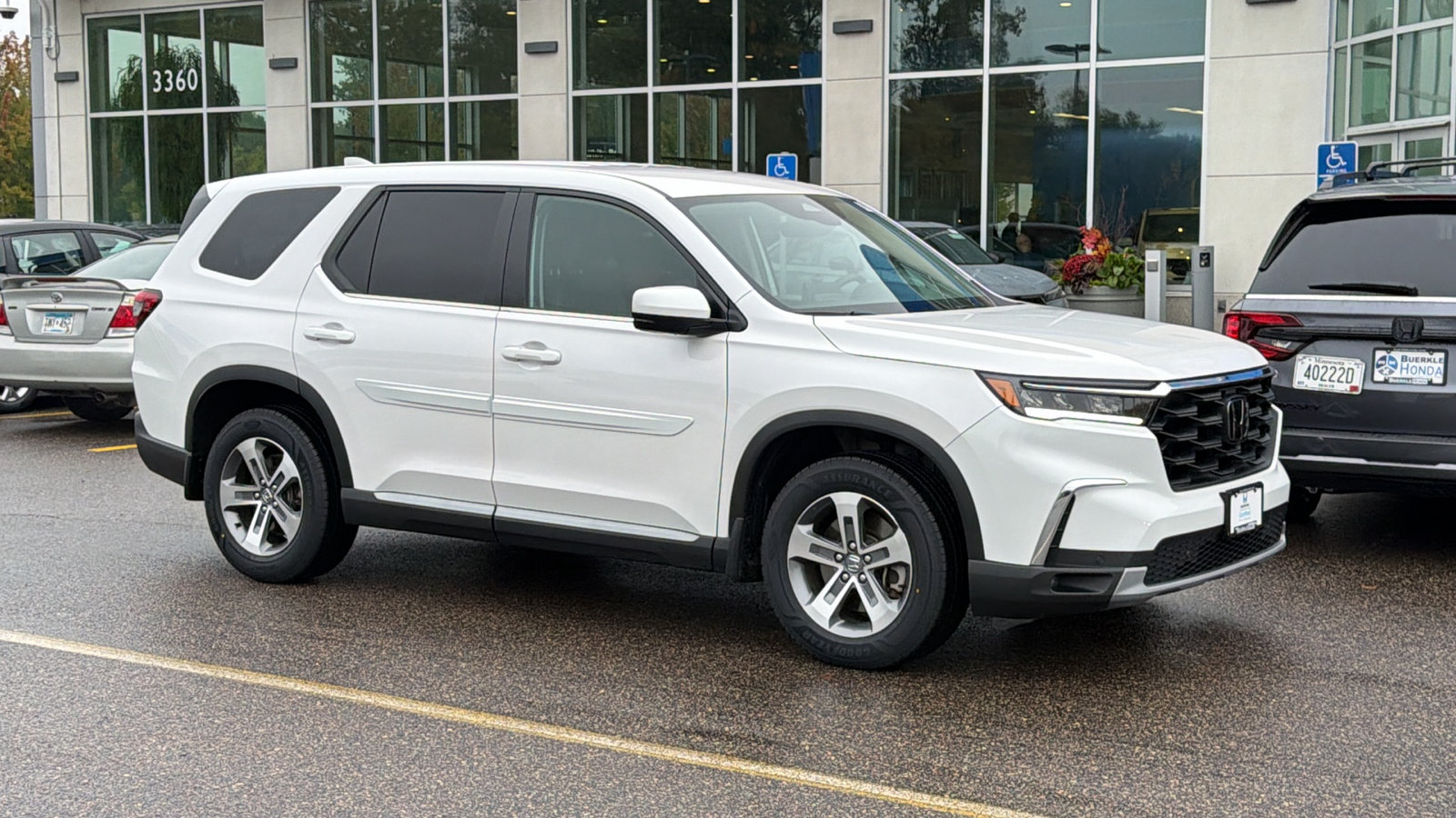 Certified 2024 Honda Pilot EX-L image 1