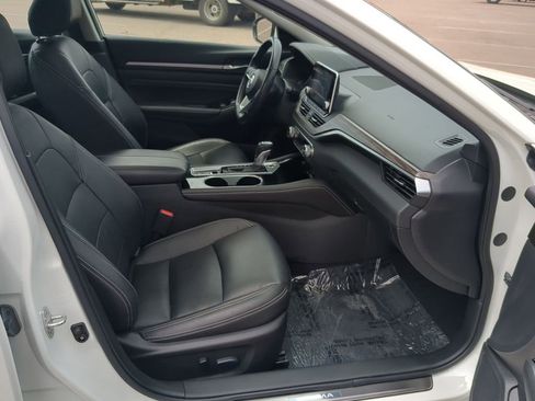 Used 2021 Nissan Altima 2.5 Platinum image 27