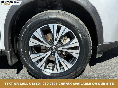 Used 2023 Nissan Rogue SV w/ SV Premium B Package image 12