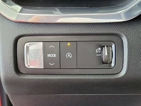Used 2026 GMC Acadia Elevation FWD image 13