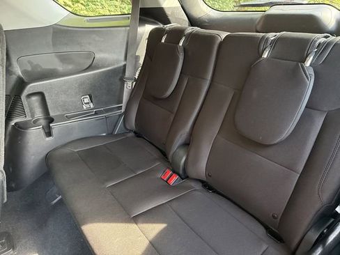 Used 2021 Ford Explorer XLT image 16