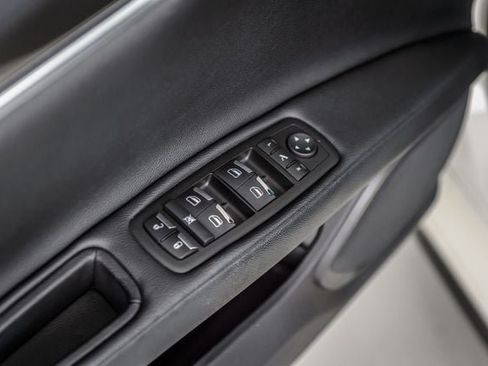 Used 2016 Maserati Ghibli RWD image 48