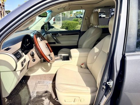 Used 2018 Lexus GX 460 Premium AWD/4WD image 11