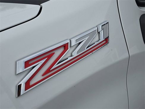 Used 2023 Chevrolet Silverado 1500 LT Trail Boss w/ LT Trail Boss Premium Package image 7