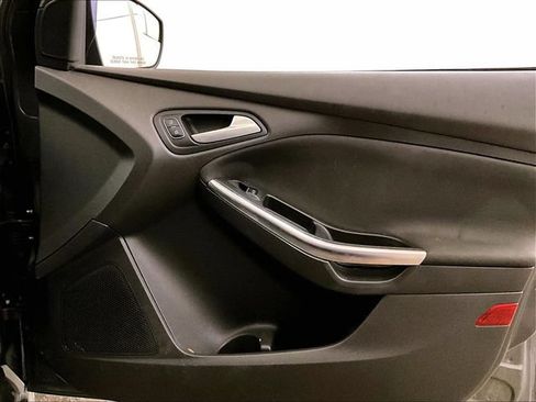 Used 2017 Ford Focus ST w/ Equipment Group 401A FWD image 23