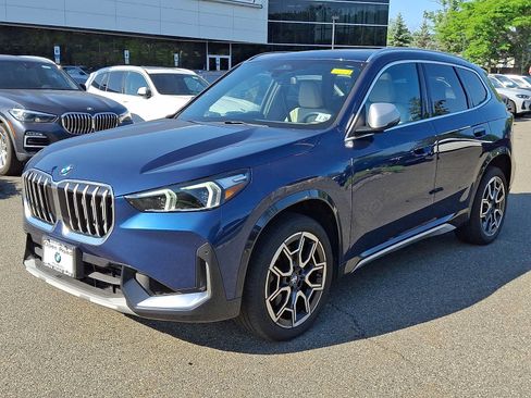 Used 2023 BMW X1 xDrive28i w/ Convenience Package AWD/4WD image 3