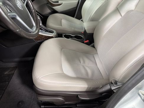 Used 2013 Buick Verano FWD image 10