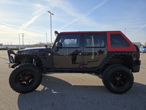 Used 2013 Jeep Wrangler Unlimited Rubicon w/ Max Tow Pkg image 12