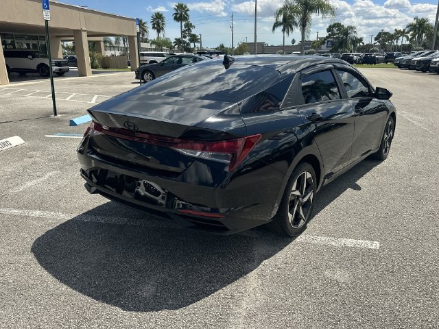 Certified 2023 Hyundai Elantra SEL w/ Convenience Package FWD image 7
