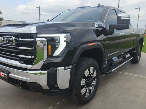 Used 2025 GMC Sierra 2500 SLT w/ Texas SLT Premium Package AWD/4WD image 2