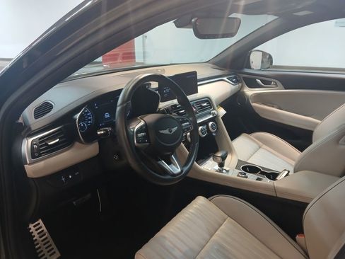 Used 2023 Genesis G70 2.0T w/ Sport Prestige Package image 10