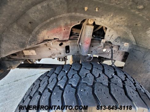 Used 2001 Ford F350 4x4 Regular Cab DRW Super Duty image 34