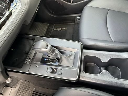 New 2026 Toyota Corolla Cross XLE FWD image 15
