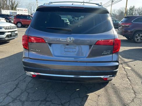 Used 2017 Honda Pilot Elite image 6