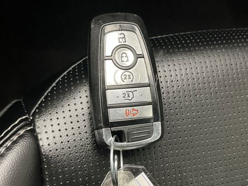 Certified 2024 Ford Escape Platinum image 27