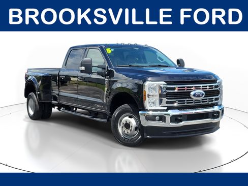 Used 2025 Ford F350 4x4 Crew Cab DRW Super Duty image 1