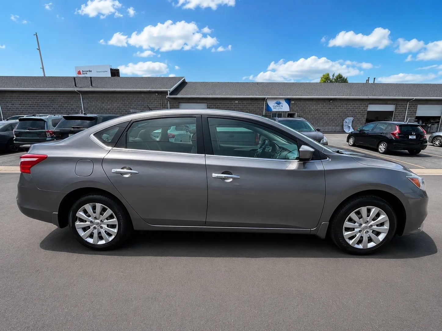 Used 2019 Nissan Sentra S FWD image 4