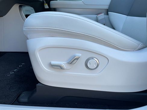 New 2026 Hyundai Ioniq 9 SEL w/ Tow & Go Package image 14