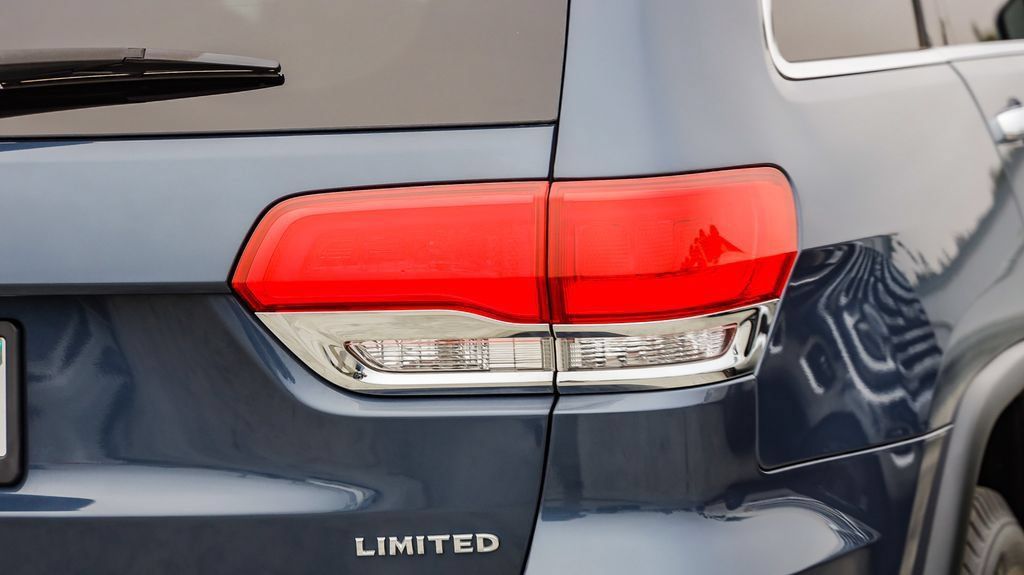 Used 2019 Jeep Grand Cherokee Limited w/ Luxury Group II RWD image 10
