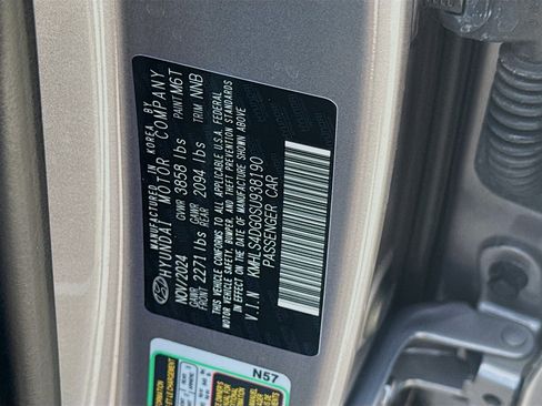 Used 2025 Hyundai Elantra SEL w/ Cargo Package FWD image 35