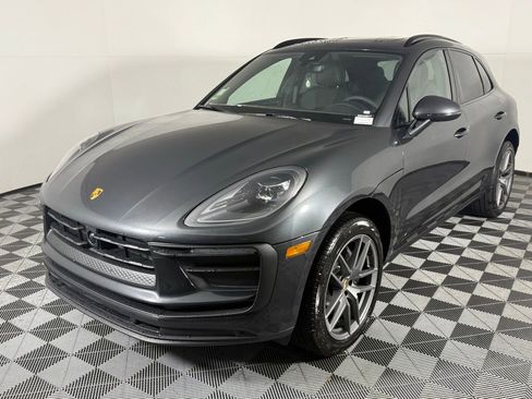 New 2026 Porsche Macan image 1