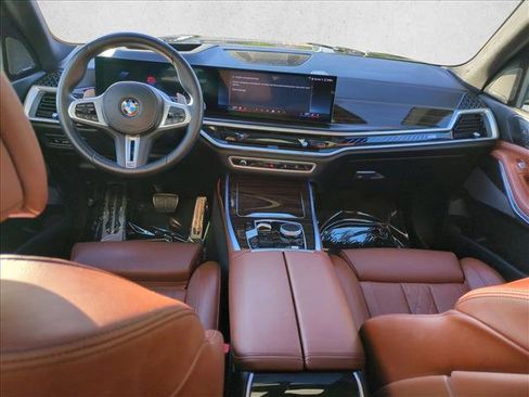 Certified 2025 BMW X7 M60i w/ Climate Comfort Package image 19